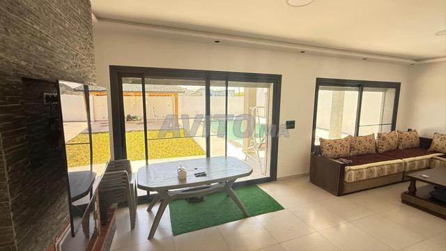 فيلا مطلة على البحر للبيع في واد عليان طنجة