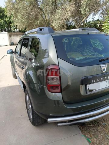 DUSTER À VENDRE - 2
