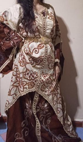 Caftans et takchitas à vendre et à louer - 2