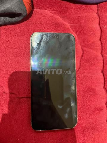 iPhone 15 Pro Max 256 Go Titane - Très bon état🇩🇪 - 2