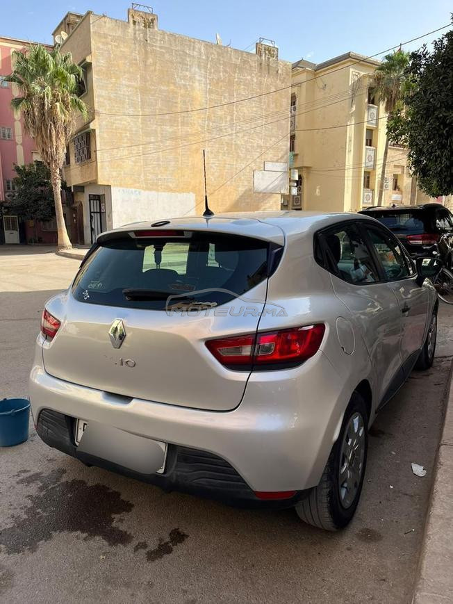 Renault Clio Essence Manuelle 2015 à Meknès