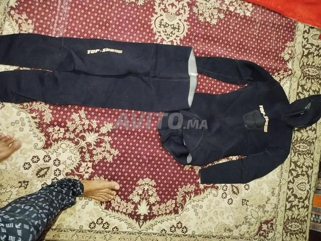 ملابس غوص مقاس 4