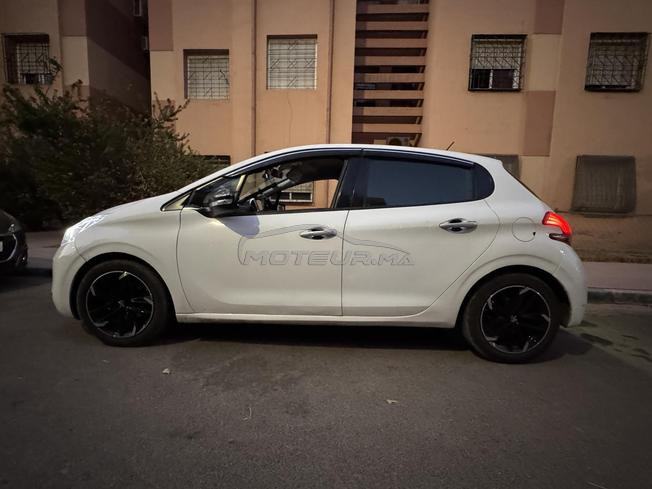 Peugeot 208 2014 – Très propre – Bon état
