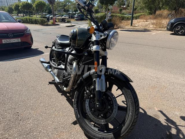 Royal Enfield Super Meteor 650 - 2