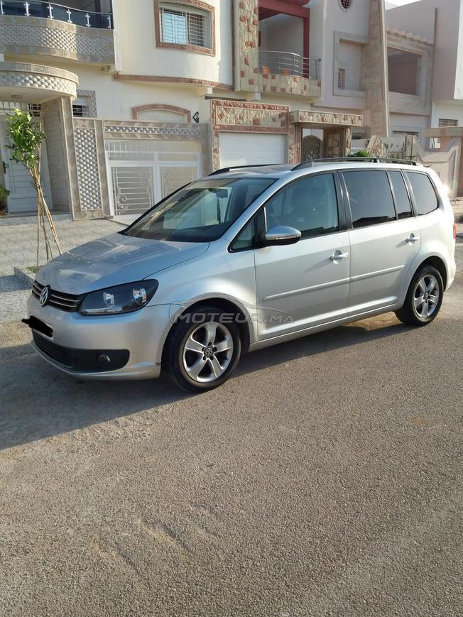 touran bleumotion en très bon état 