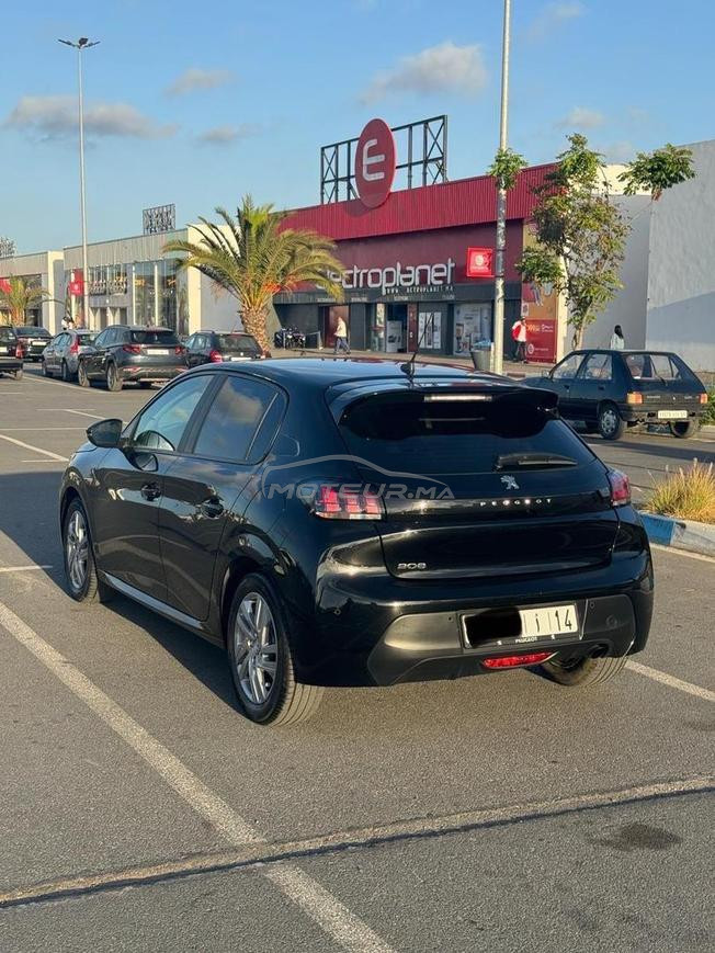 Peugeot 208 automatique 