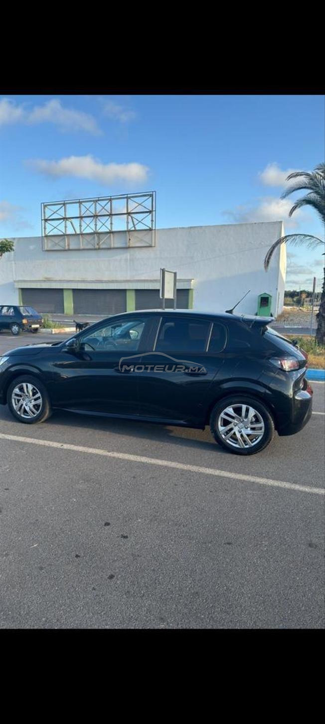 Peugeot 208 automatique 