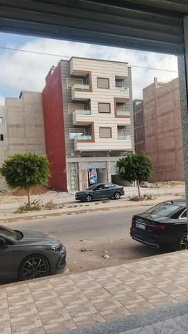 شقق للبيع موقع فنسيون ممتاز على الشارع 100م