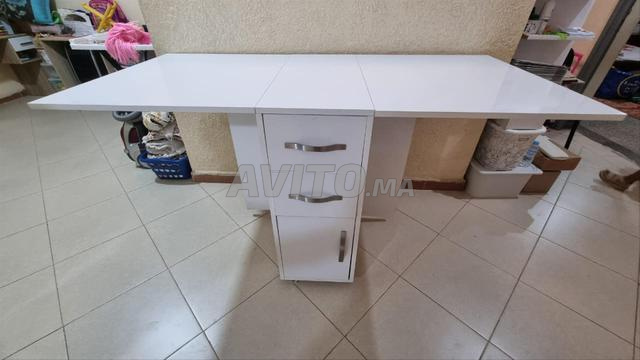 طاولة عملية للفصالة والخياطة ✂️🧵 - 2