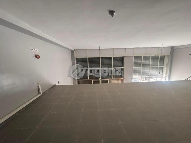 CMN-AS-1873 - Commerce à vendre à Roches Noires - 2