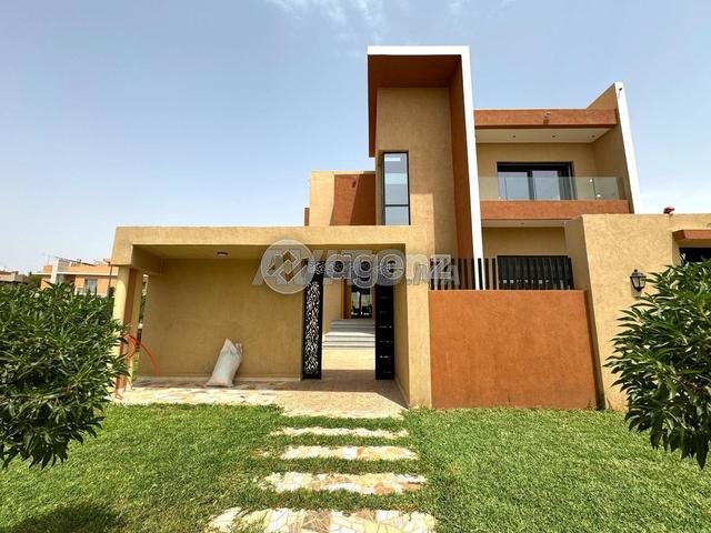 RAK-TA-1061 - Villa à vendre à Route d'Amizmiz