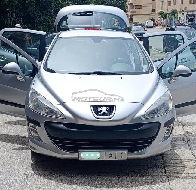 Peugeot 308 essence 2011