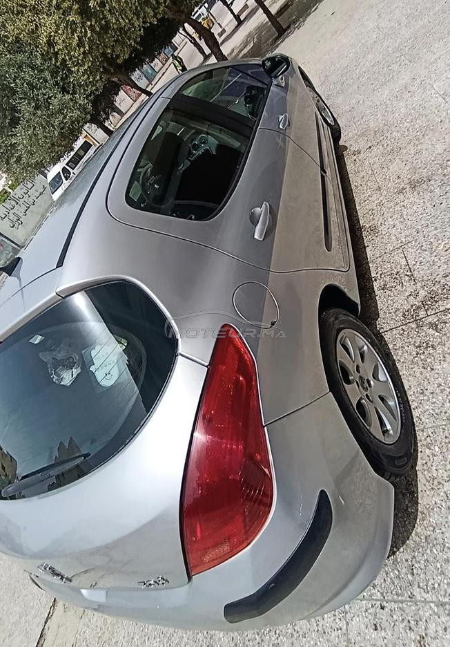 Peugeot 308 essence 2011