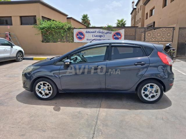 ford fiesta essence - 2