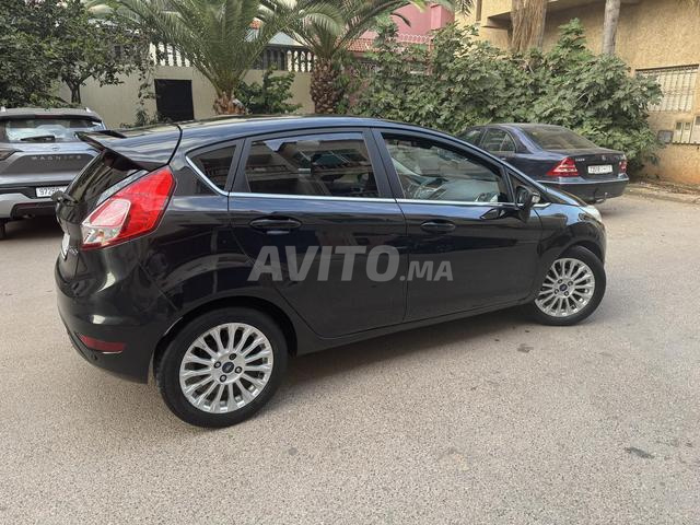 Ford Fiesta TITANIUM - 2