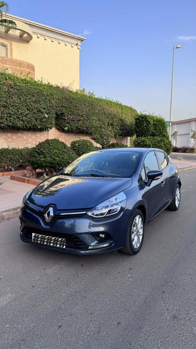 Renault Clio Diesel Manuelle 2017 à Agadir