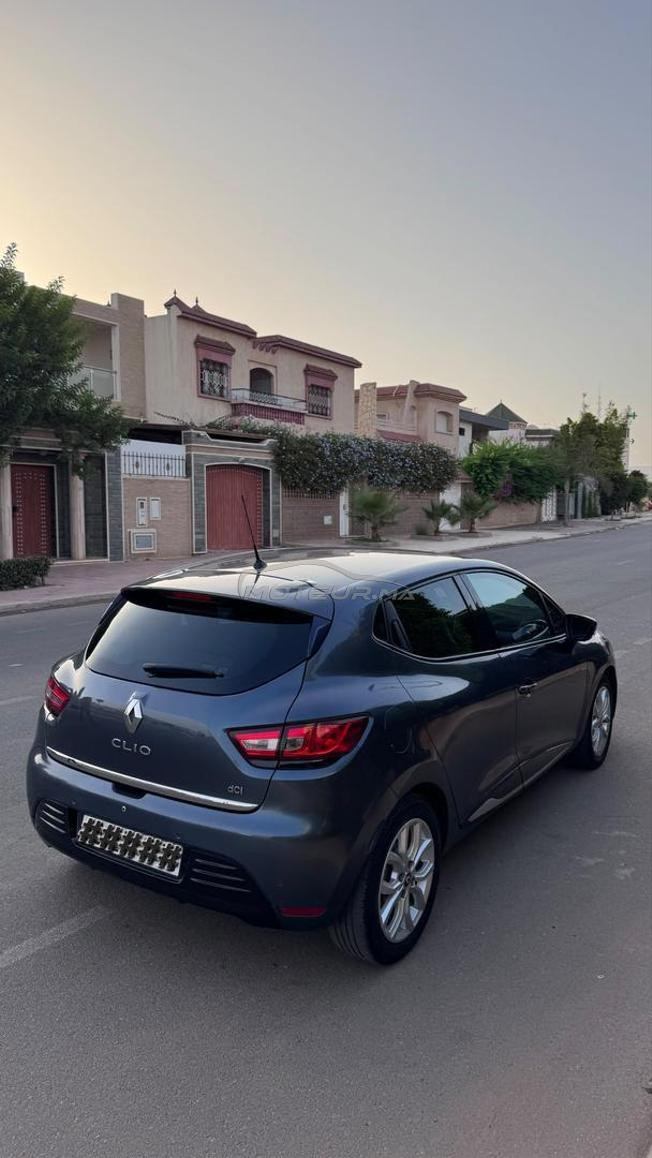 Renault Clio Diesel Manuelle 2017 à Agadir