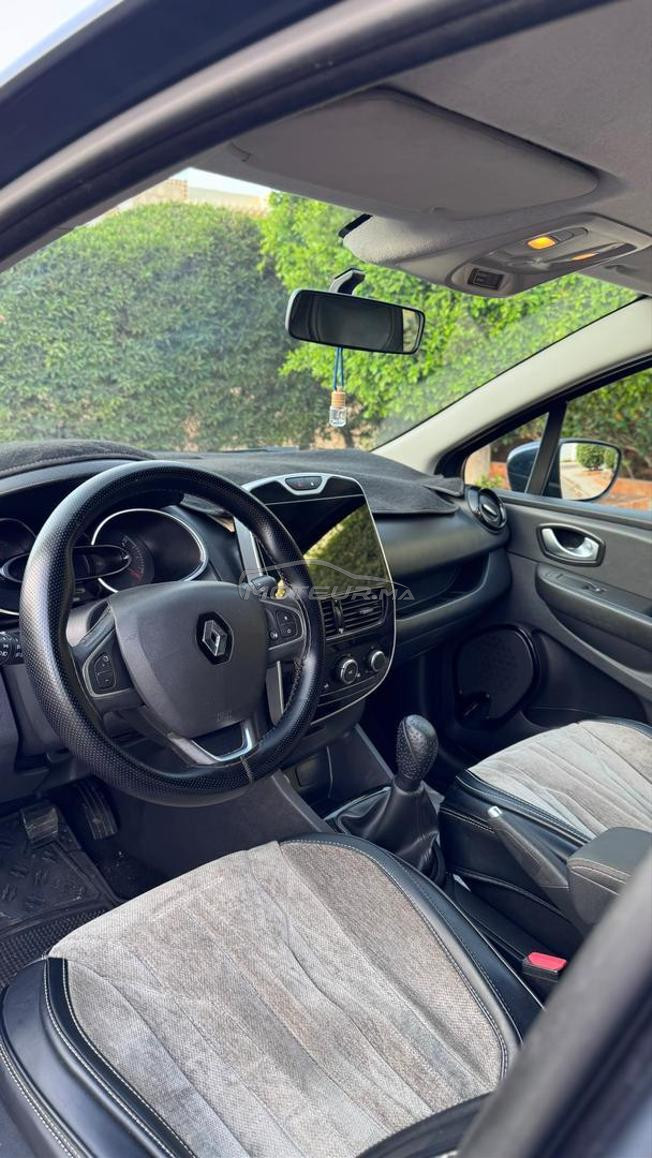 Renault Clio Diesel Manuelle 2017 à Agadir