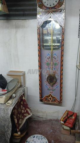 ساعة حائطية قديمة في حالتين جيدة - 2