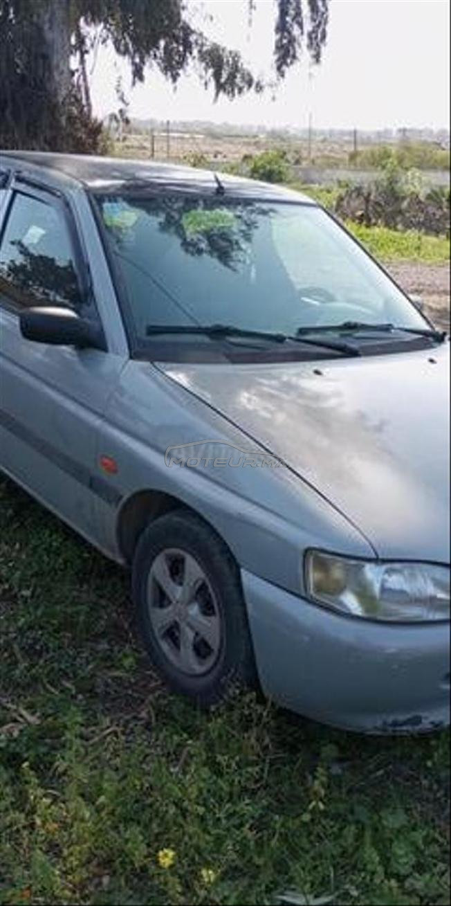 Ford Escort Diesel Manuelle 1998 à Skhirat