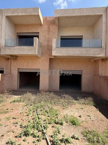 فيلا شبه مكتملة في إقامة آمنة - 2