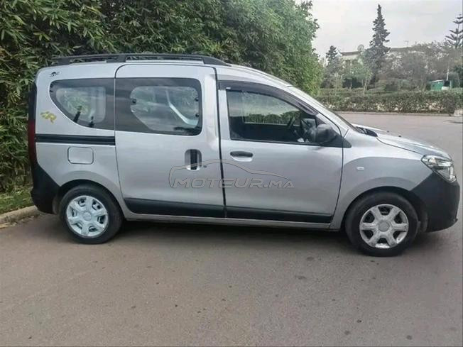 سيارة دوكير للبيع 