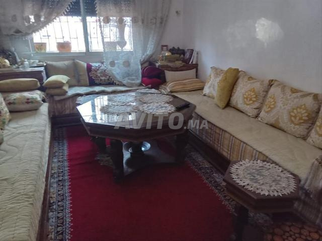 Salon marocain luxueux, style original et raffiné, excellente état à vendre