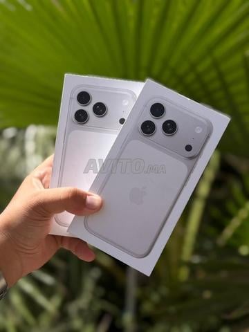 IPhone 17 PRO SILVER - NEUF - 2