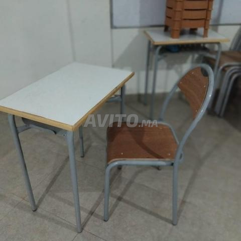 أثاث مدرسي (30 طاولة وكرسي) في وجدة