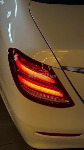 Mercedes Benz classe e 220 pack amg