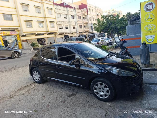 Peugeot 207 Diesel Manuelle 2011 à Tanger