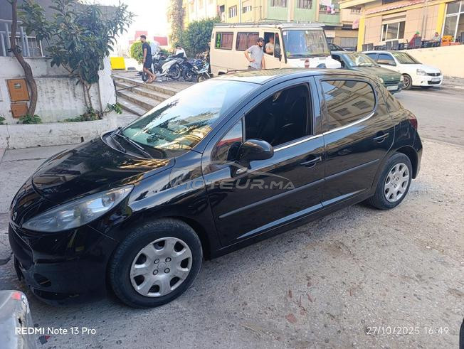 Peugeot 207 Diesel Manuelle 2011 à Tanger