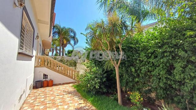 CMN-AC-2009 - Villa à vendre à Sidi Maarouf