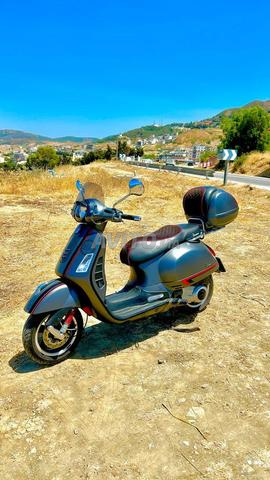 Vespa 300 GTS - 2