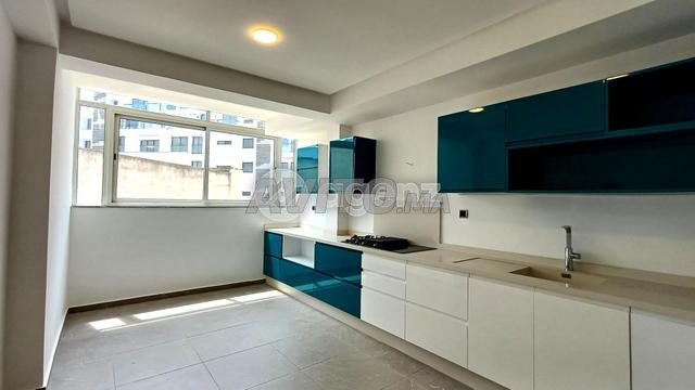 CMN-SI-1741 - Appartement à vendre à Bourgogne Est - 2