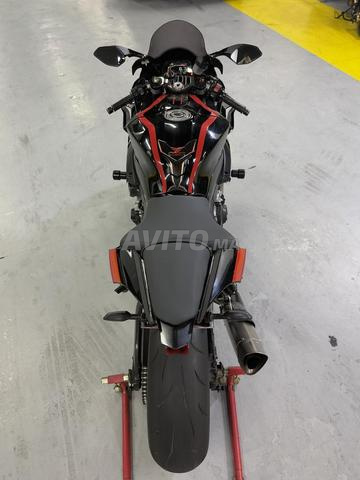 YAMAHA R1 YZF CROSSPLANE