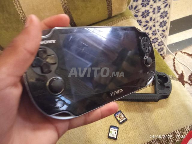 Play Station Vita - 2