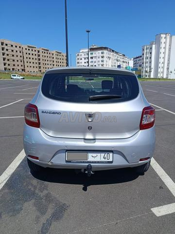 Dacia Sandero Diesel Manuelle 2015 à Tanger - 2