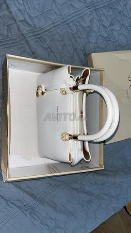 حقيبة نسائية جديدة جداً - 2
