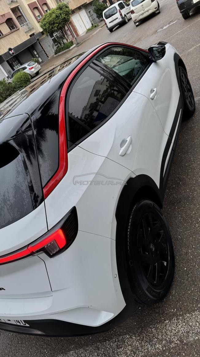 أوبل موكا بنزين أوتوماتيك 2024 في القنيطرة