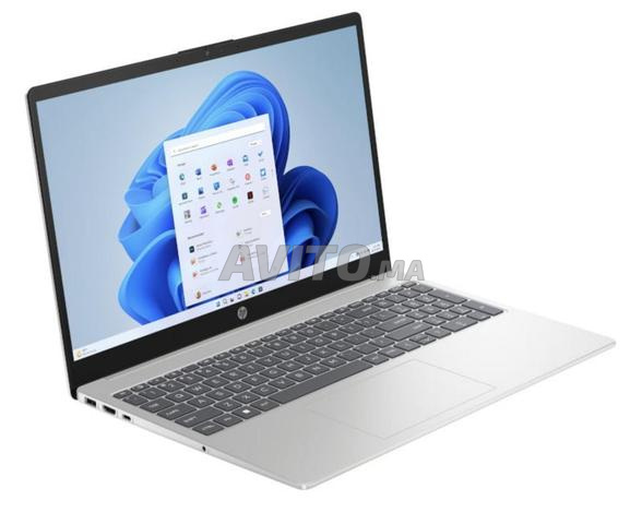 كمبيوتر محمول HP 15 - معالج Intel Core i7-1355U (الجيل 13.)