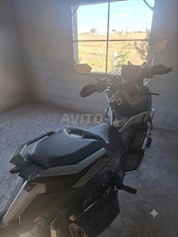Maxi-Scooter Zontes 368G (WW Maroc) – État Neuf - 2