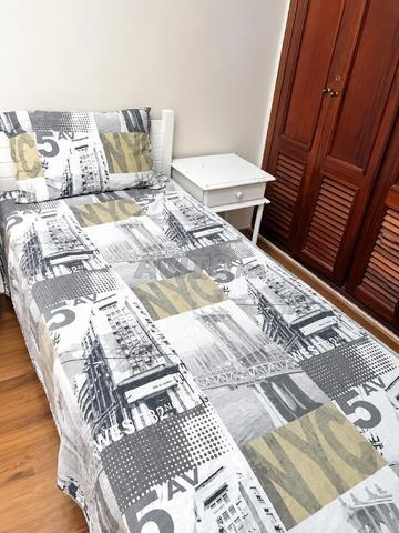 🛏️ غرفة نوم كاملة سرير ، مرتبة ، طاولة بجانب السرير