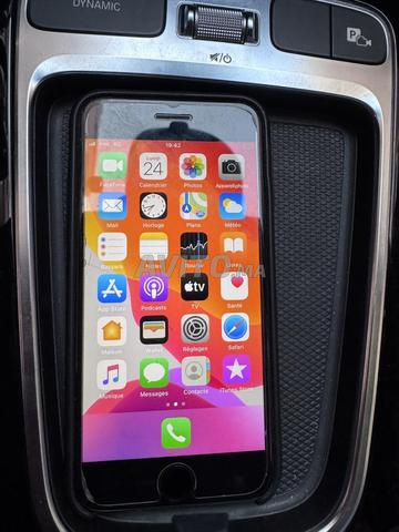 iPhone 7 à vendre en parfait état - 2