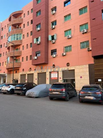 LOCAL À VENDRE 428m2 dispo de suite