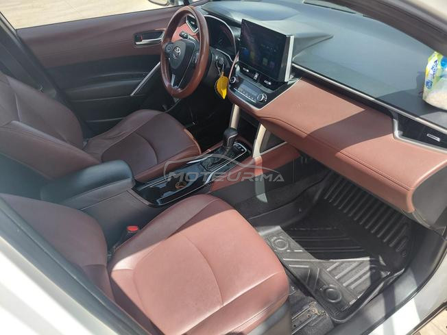 toyota corrola cross hybride