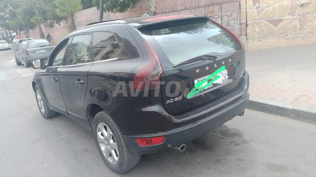 فولفو XC60 للبيع، جيدة لمن يشتري جاد، اتصل