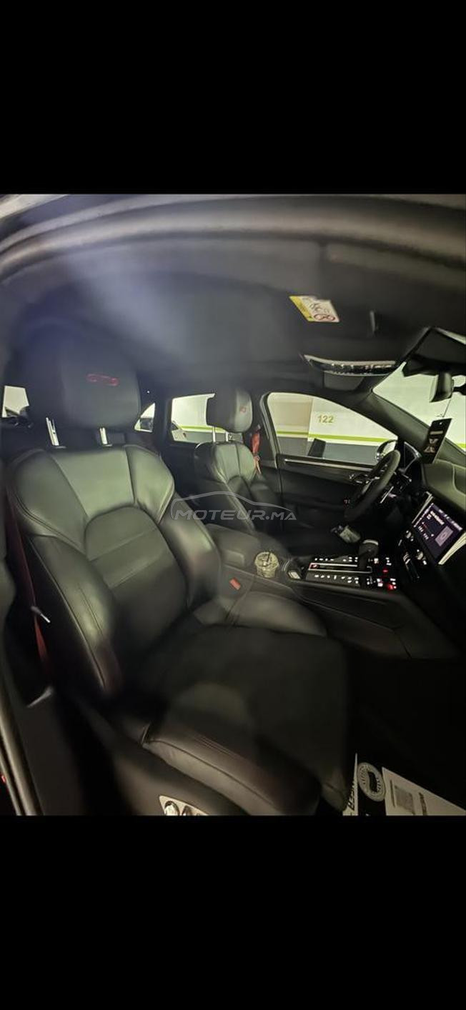PORSCHE CAYENNE GTS