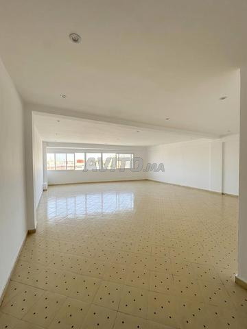 Bureau professionnel de 81 m² - 2