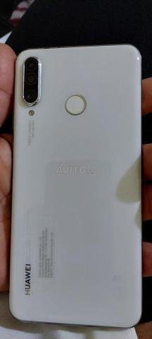 Huawei P30 Lite 128GB 4GB RAM Blanc impeccable - 2